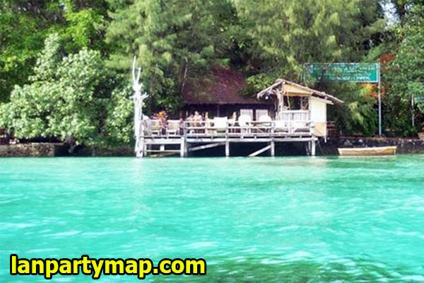 Wisata Pulau Macan Bersama Pasangan